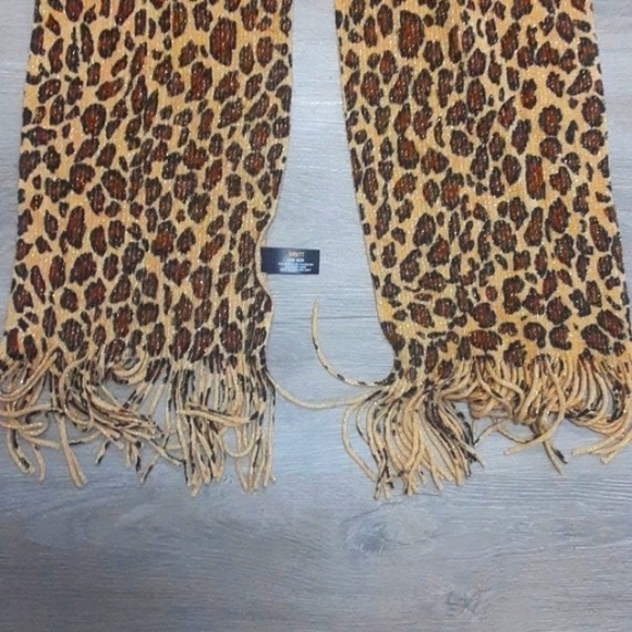 Mixit Oblong Animal Print Scarf - Picture 6 of 11